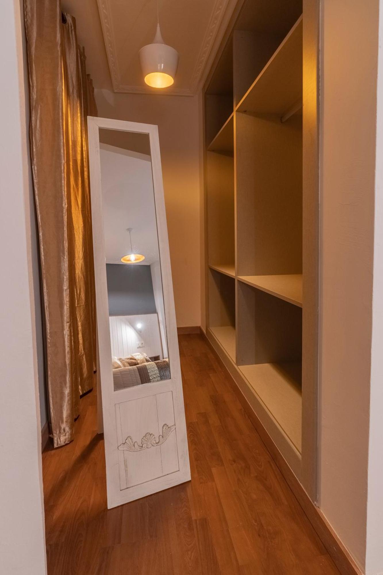 Hostal Julio Cesar La Virgen del Camino Kültér fotó